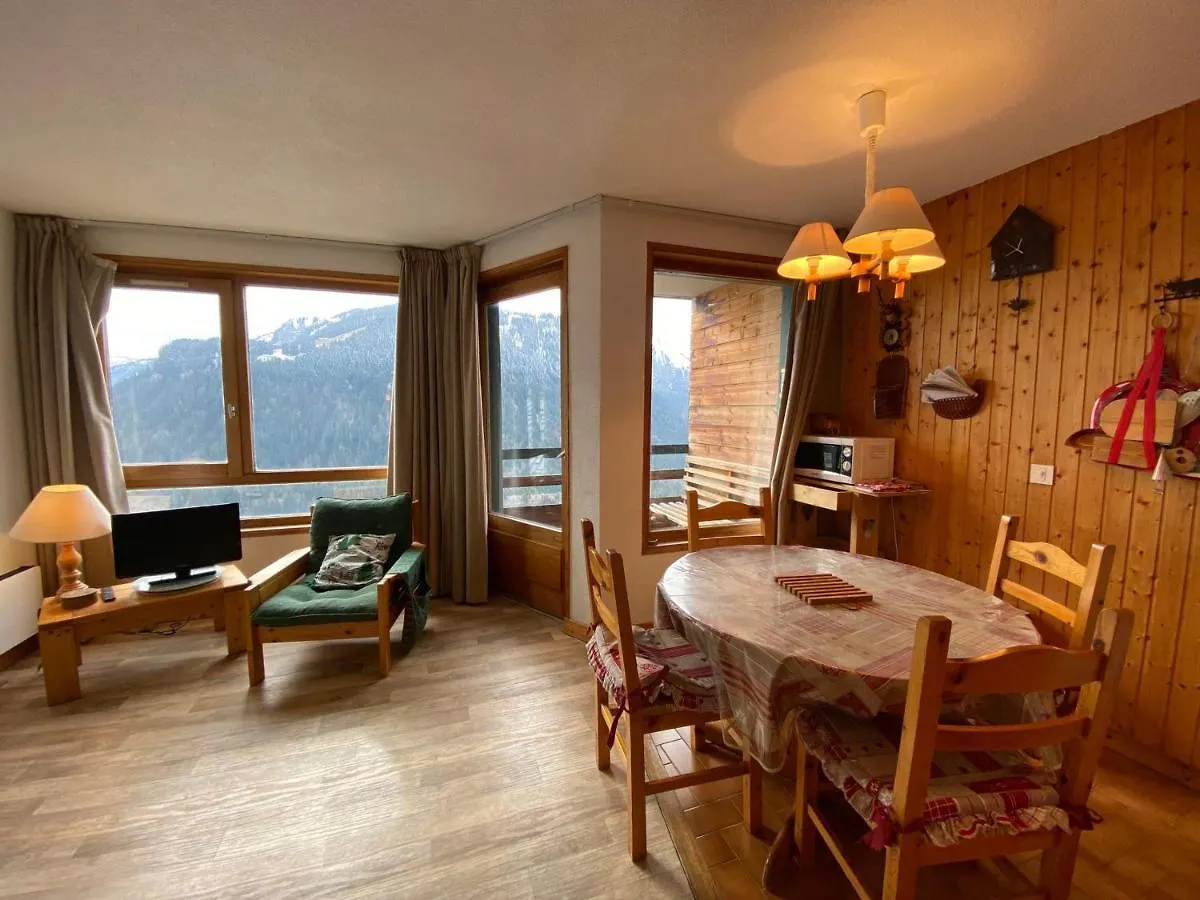 Studio Confortable Pres Du Centre Avec Balcon Et Parking - Fr-1-693-74 Chatel Apartment
