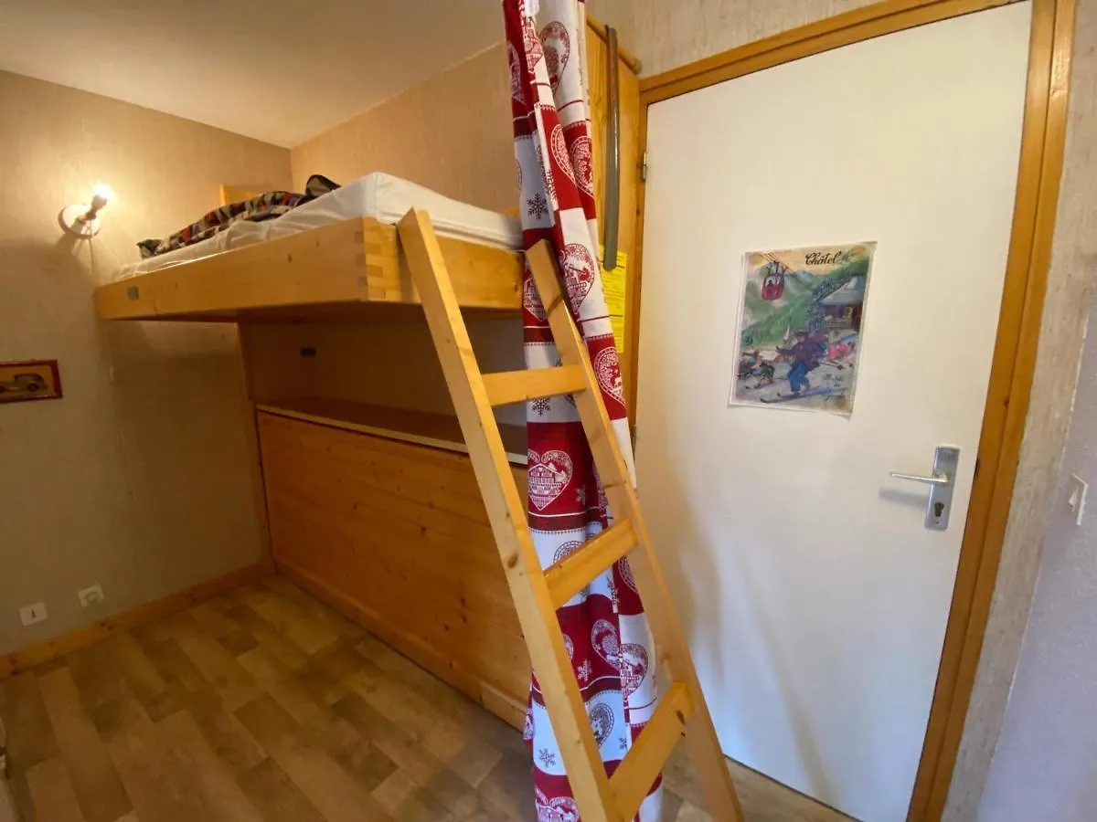 Apartment Studio Confortable Pres Du Centre Avec Balcon Et Parking - Fr-1-693-74 Chatel